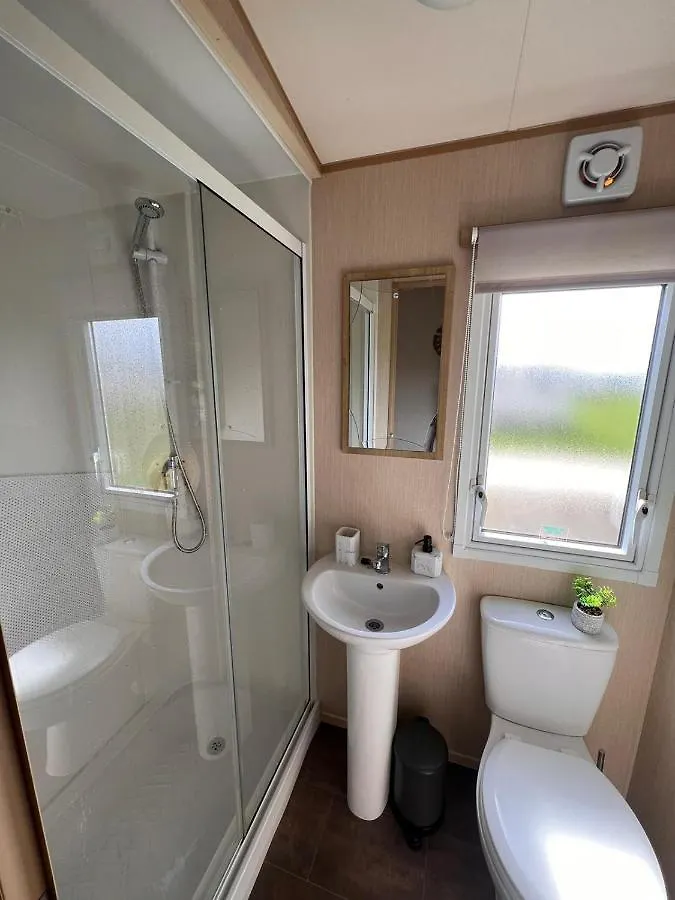 Hotel N And B Caravan Hire Flamingo Land Kirby Misperton 0*,
